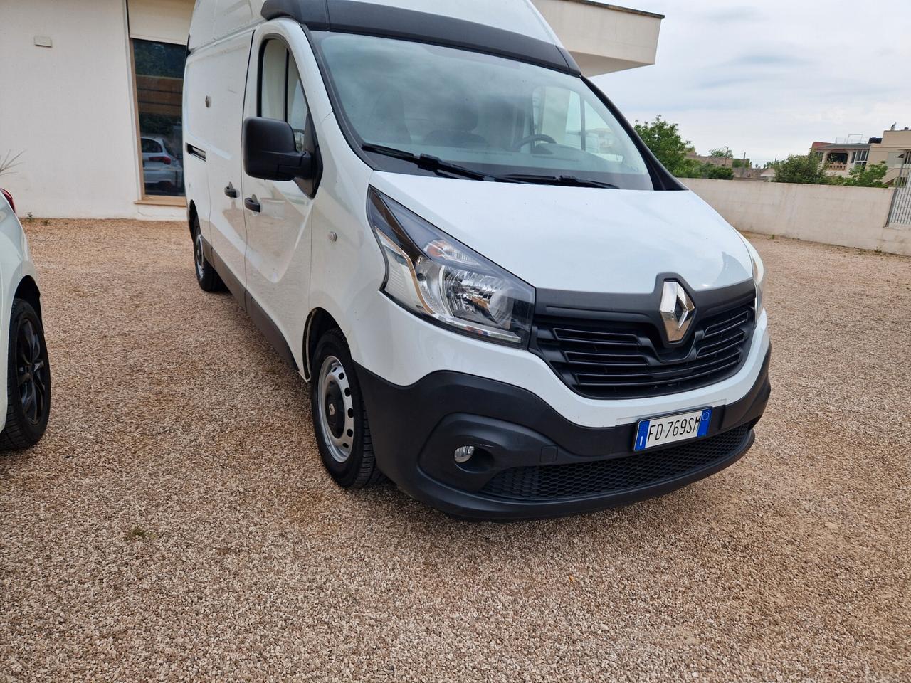 Renault Trafic 1.6 dCi 120cv tetto ALTO passo LUNGO