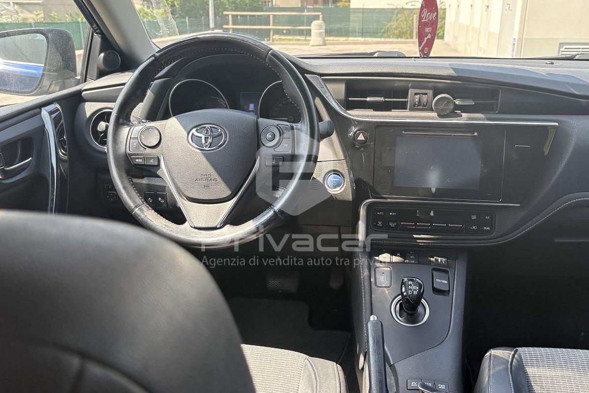 TOYOTA Auris Touring Sports 1.8 Hybrid Lounge