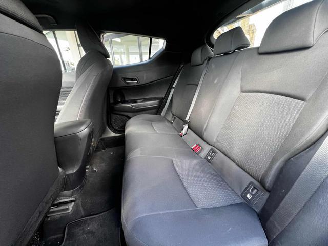 TOYOTA C-HR 1.8 Hybrid E-CVT Active