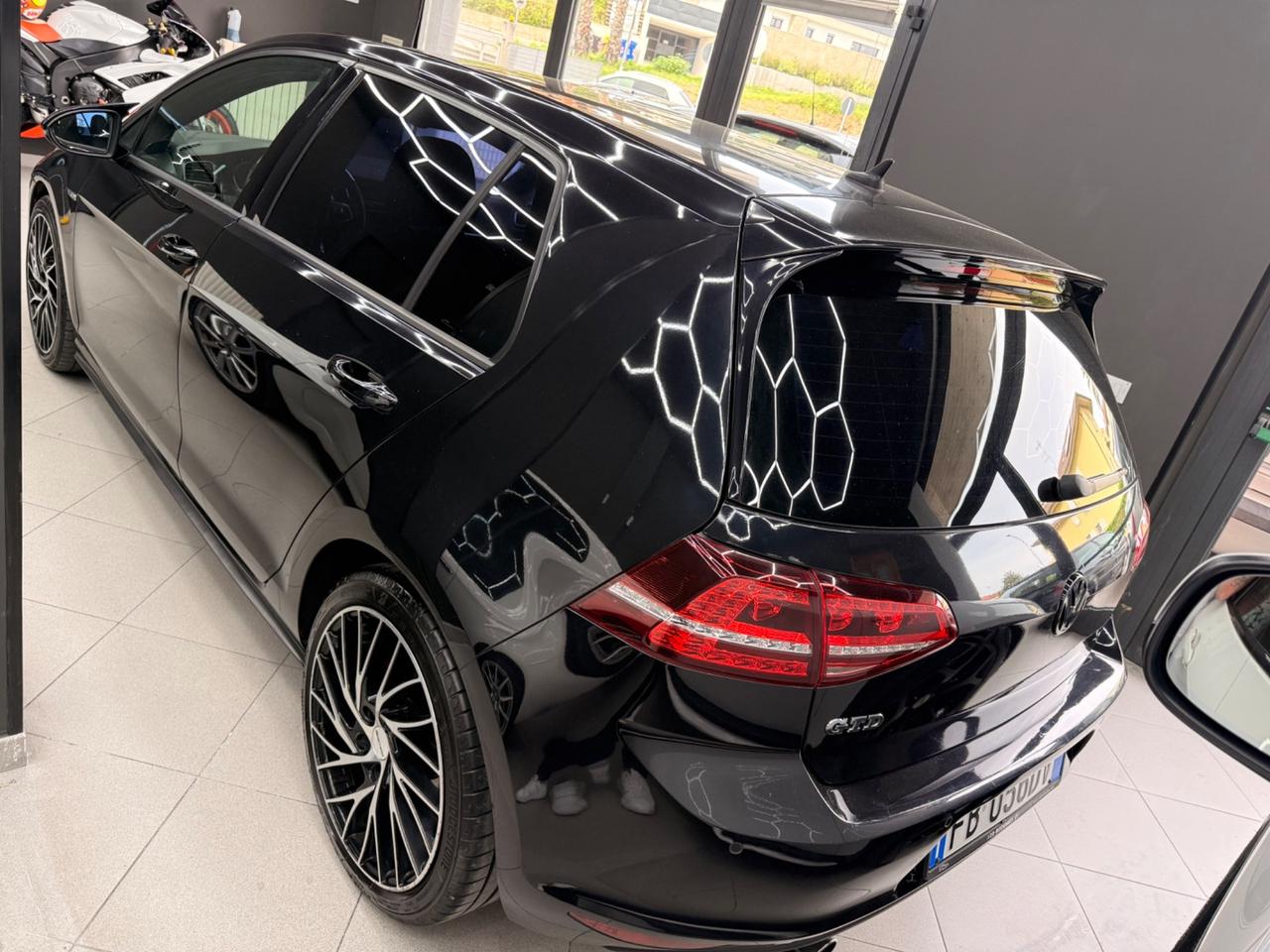 Volkswagen Golf Business 2.0 TDI 5p. Highline BlueMotion Technology