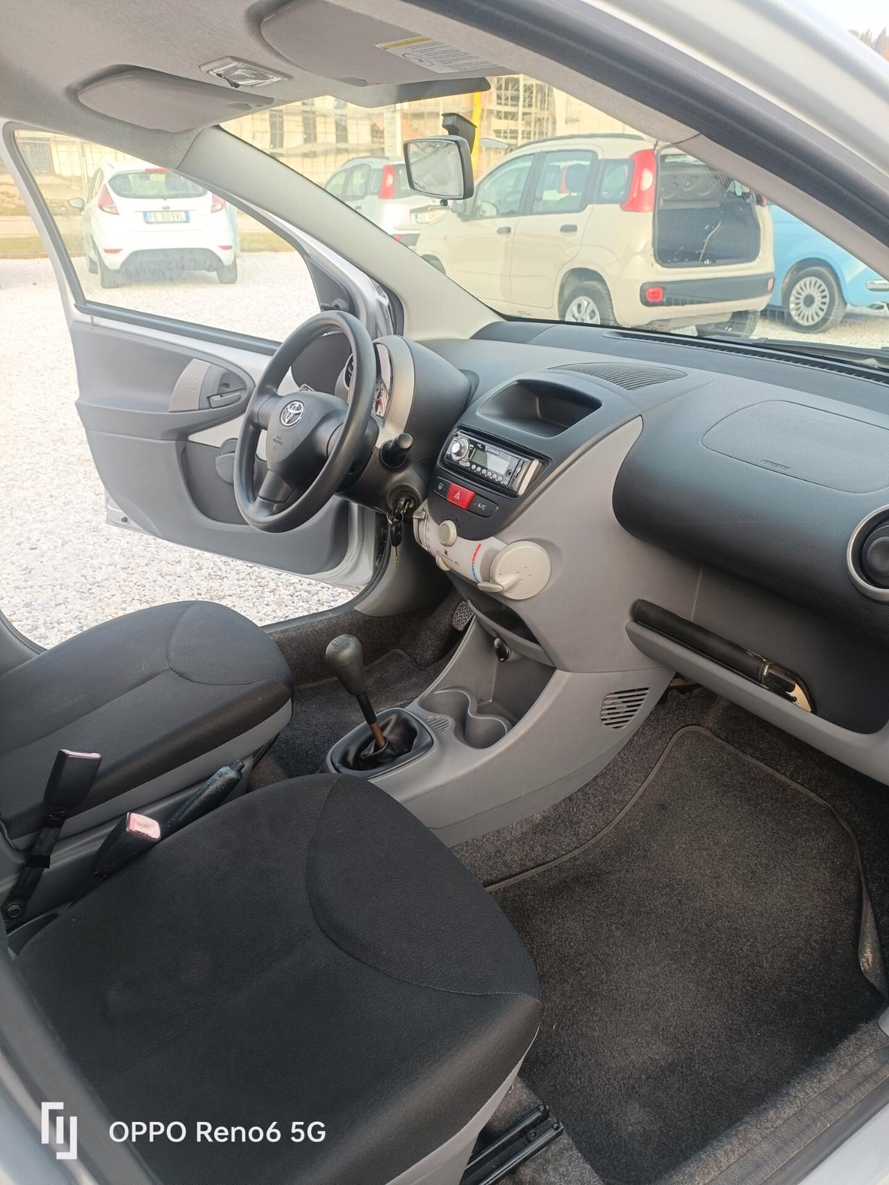 Toyota Aygo 1.0 12V VVT-i 5 porte