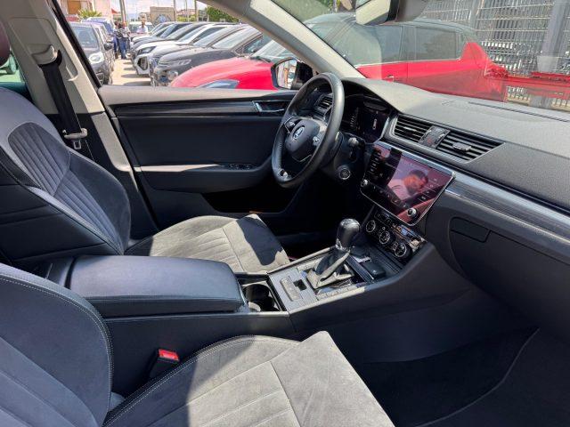 SKODA Superb 2.0 TDI EVO 150 CV SCR DSG Wagon Executive