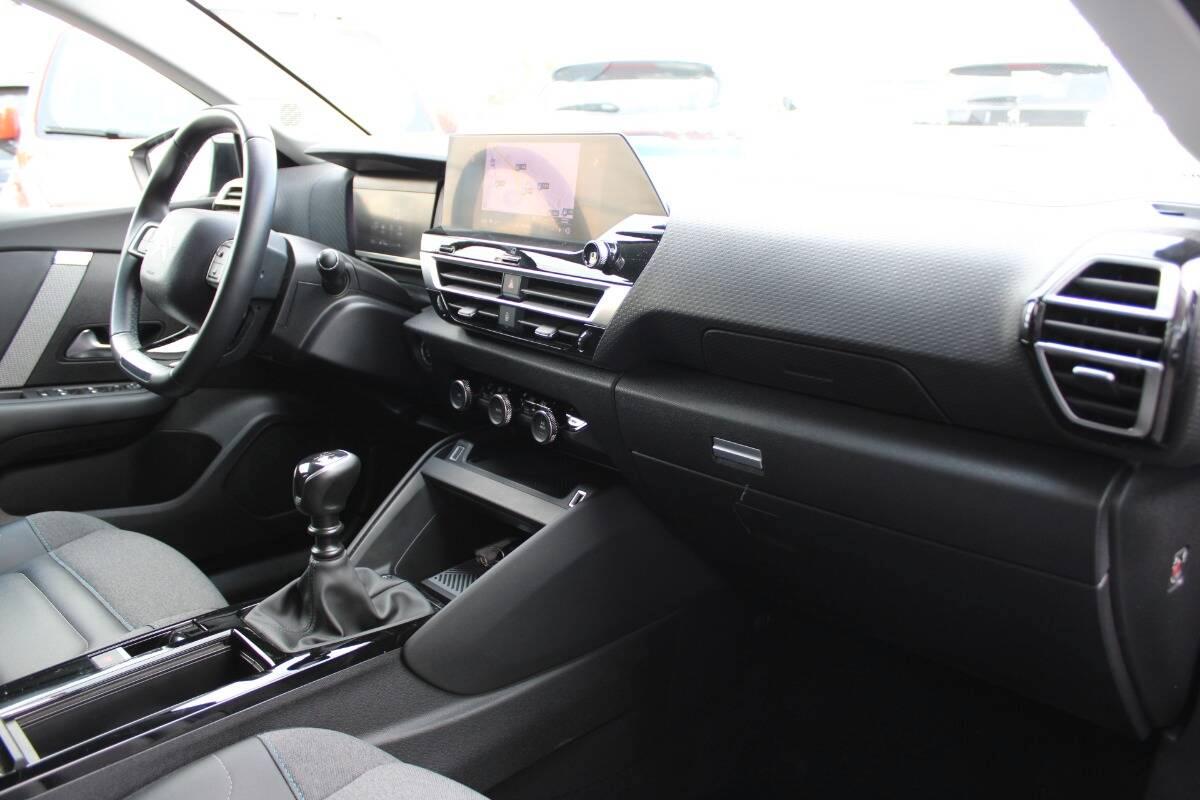 Citroen C4 1.2 puretech Shine s&s 130cv Con NAVIGATORE