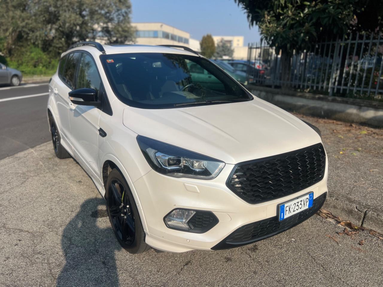 Ford Kuga 2.0 TDCI 150 CV S&S 2WD ST-Line tetto apribile