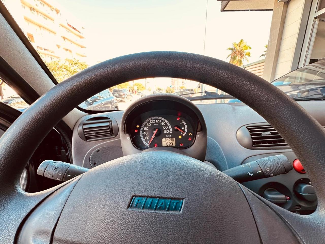 Fiat 600 1.1 Active 94 mila KM SERVOST/CLIMA/VETRI ELETT