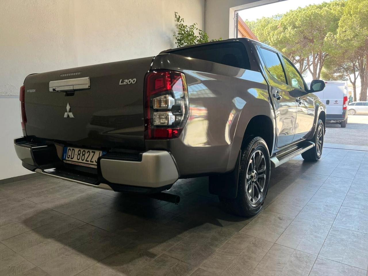 MITSUBISHI L200 2.3 D Double Cab 4x4 *2021* *UNICOPRO* *FULL*
