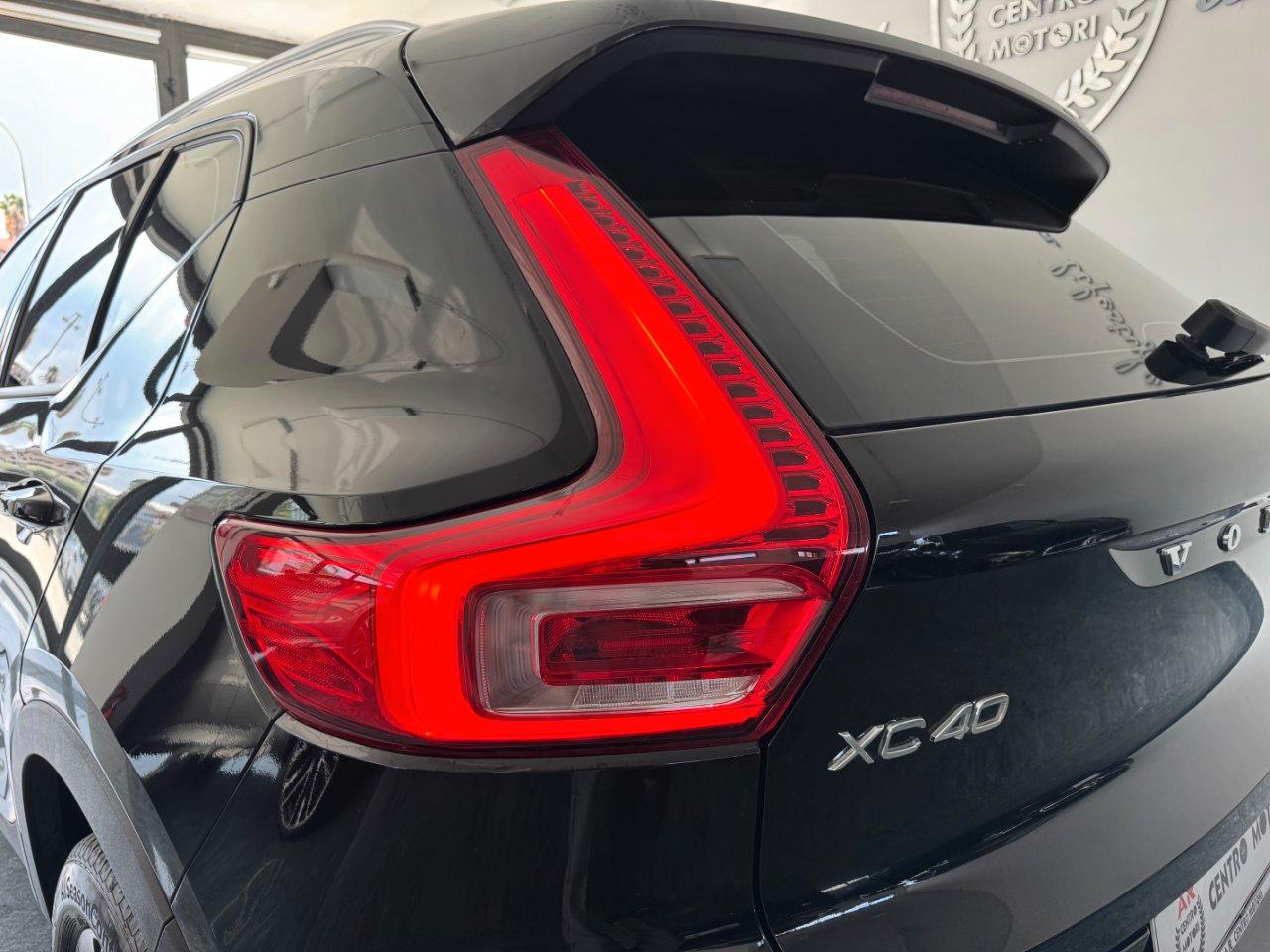 Volvo XC40 1.5 t2 Momentum Uniprop Stupenda