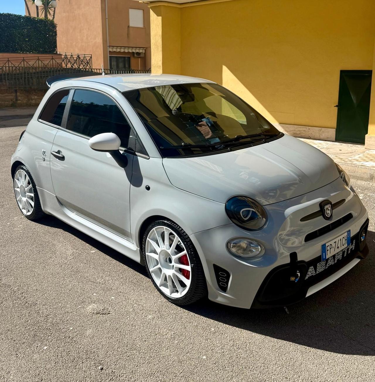 Abarth 595 1.4 Turbo T-Jet 180 CV Competizione