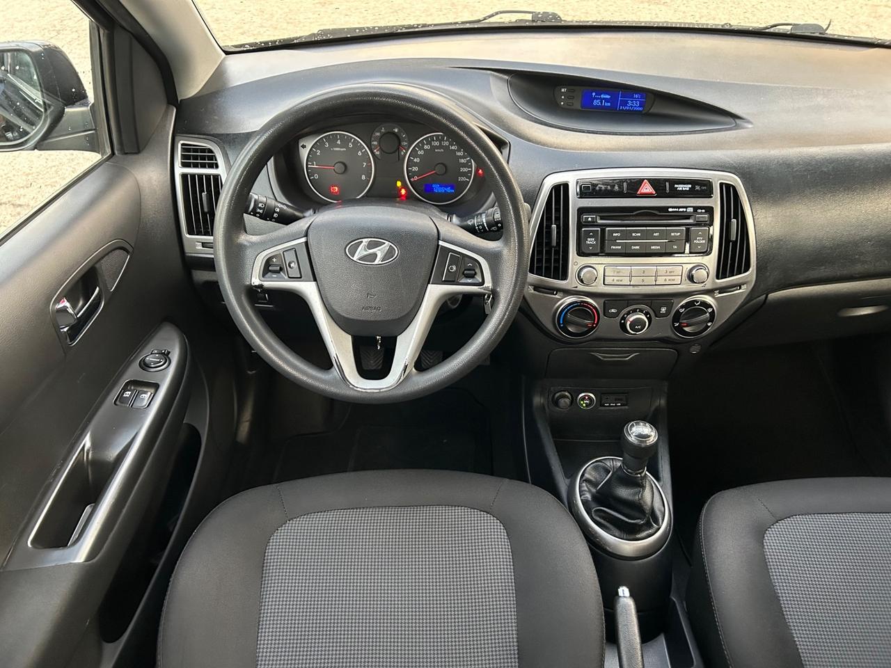 Hyundai i20 1.2 benzina 85 cv 2013 Gpl