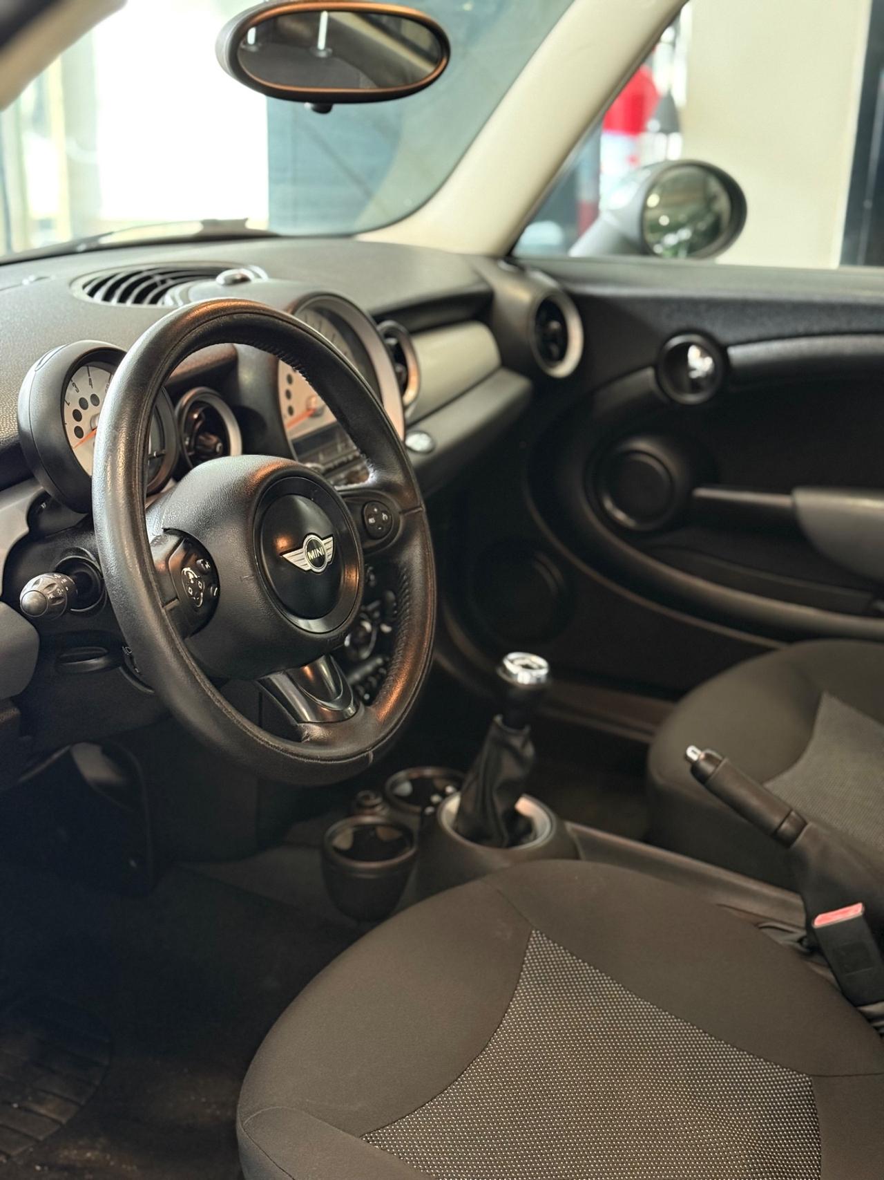 Mini 1.6 16V Cooper D