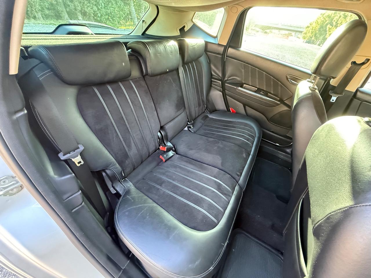 Lancia Delta 1.6 MJT Platino