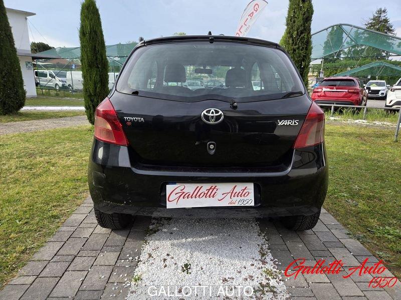 Toyota Yaris 1.0 3 porte