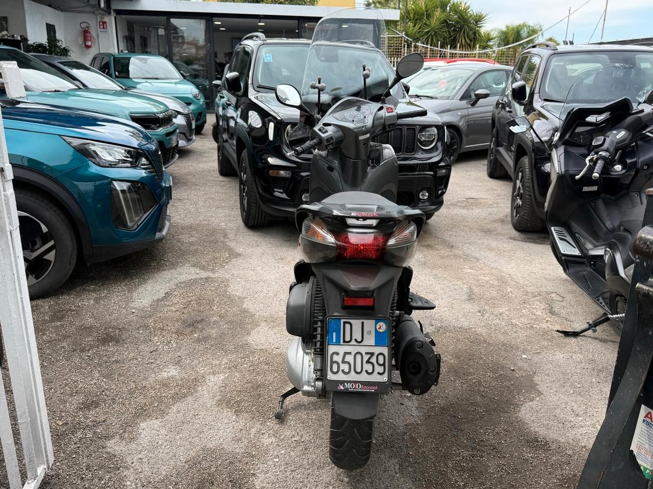 HONDA SH 300 ABS-ASR 6500KM