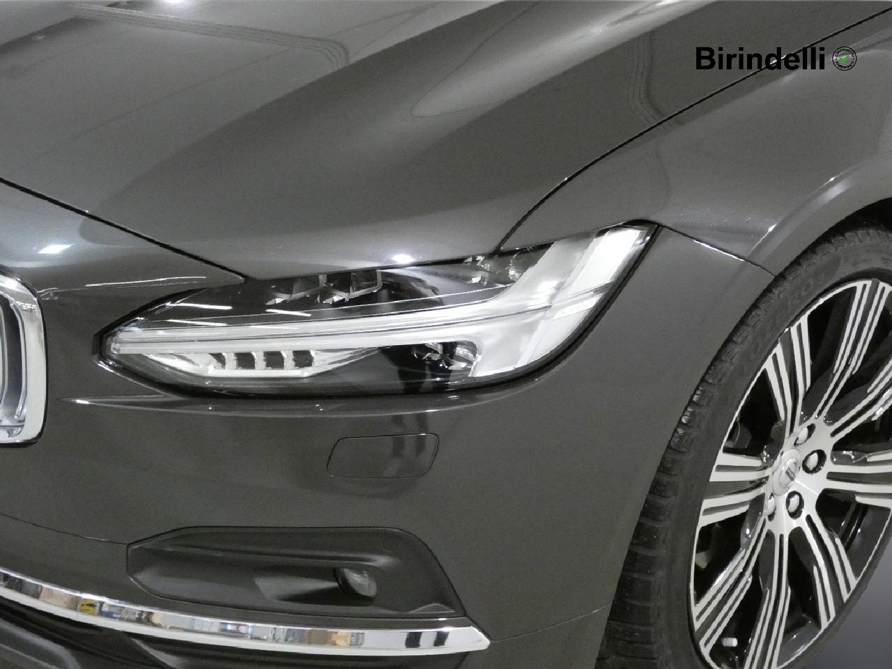 VOLVO V90 (2016-->) - V90 B4 (d) AWD Geartronic Inscription