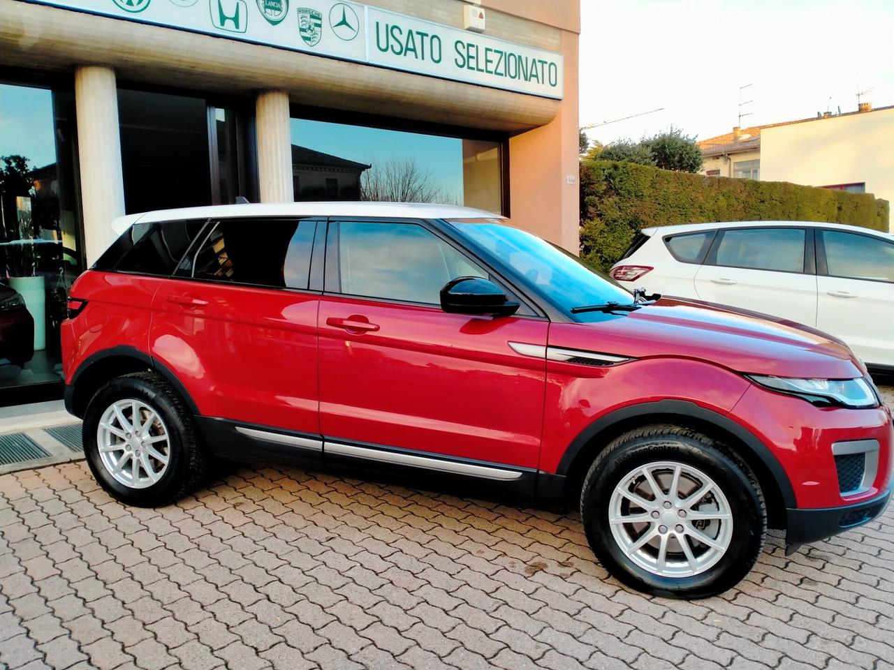 Land Rover RANGE ROVER EVOQUE 2.0TD4 E6 M.Y.16 150CV NAVI/CAMERA/ GANCIO TRAINO