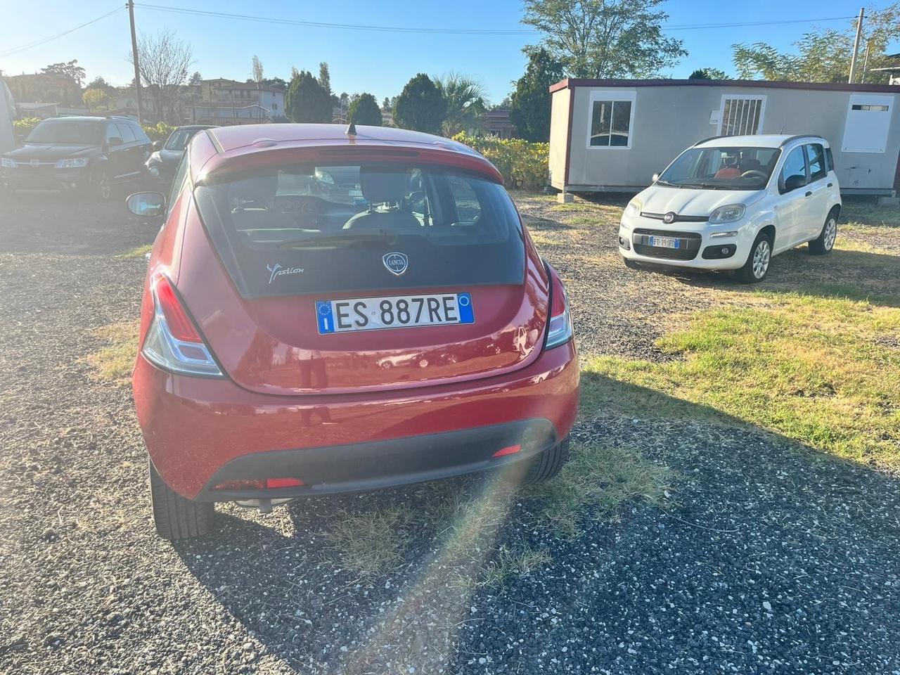 Lancia Ypsilon 1.2 69 CV 5 porte S&S Platinum