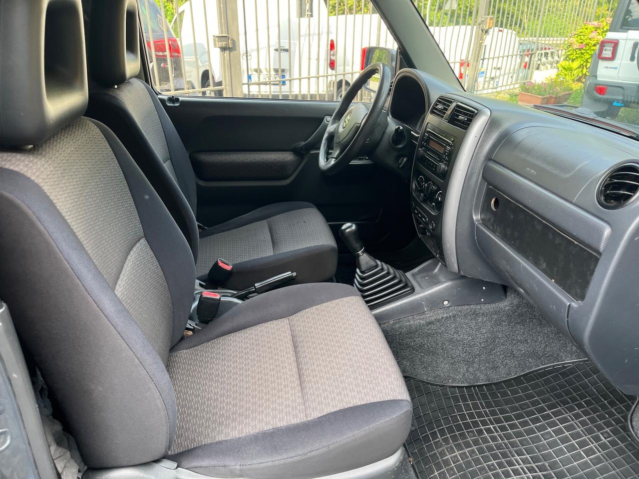 Suzuki Jimny 1.3i 16V cat 4WD JLX Più