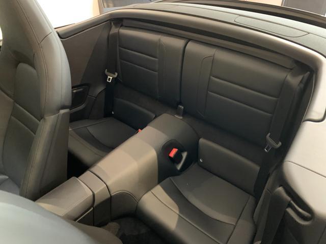 PORSCHE 911 Carrera Cabriolet