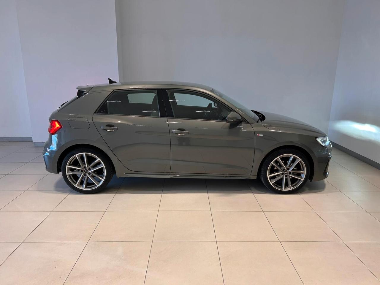 Audi A1 SPB 35 TFSI S tronic line edition
