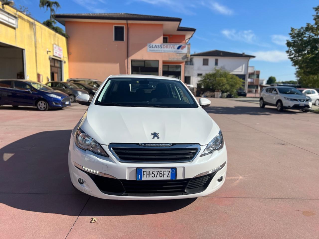 Peugeot 308 BlueHDi 120 S&S EAT6 SW Allure