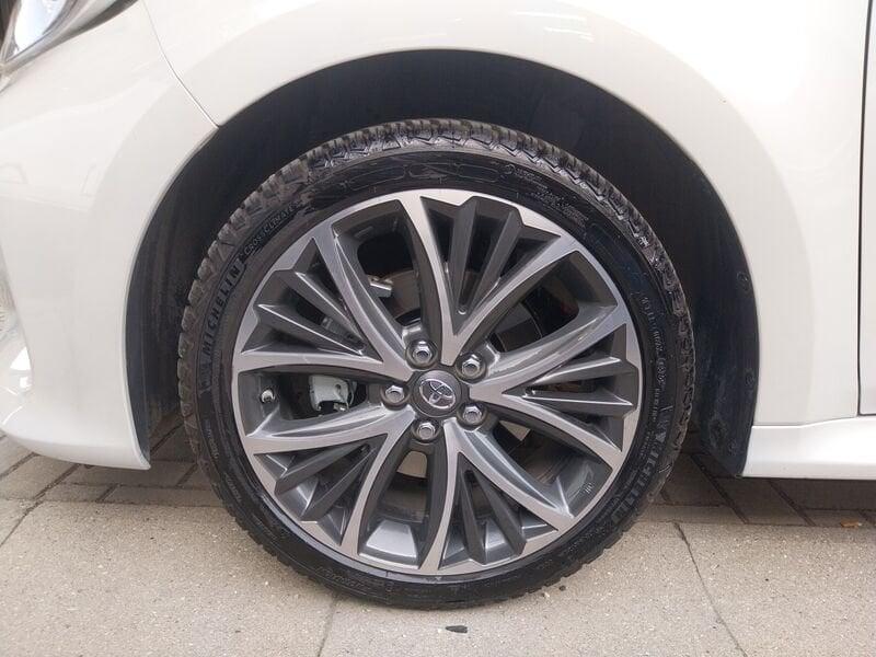 Toyota Yaris Yaris 1.5h Trend