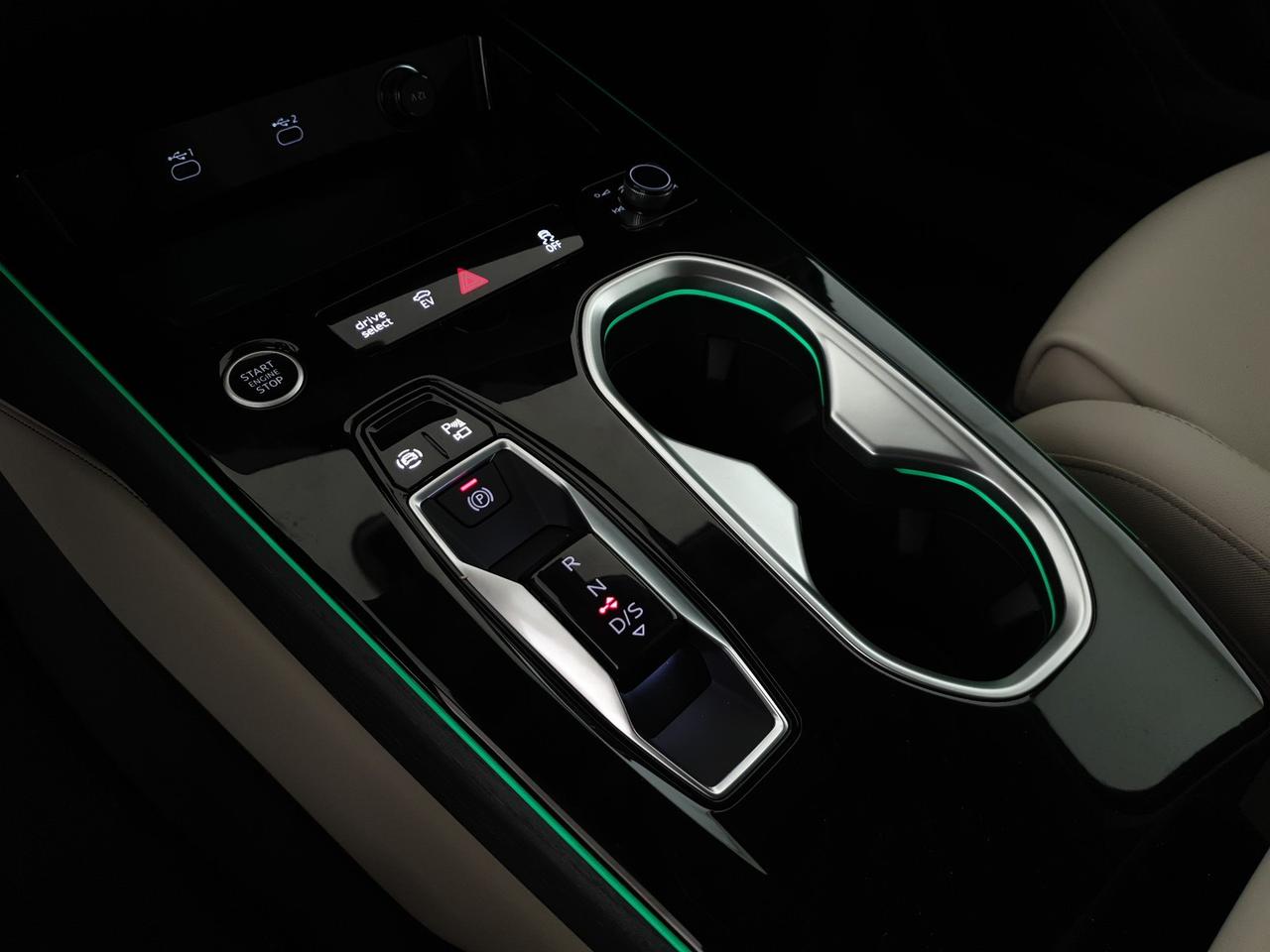 Avant 2.0e-hybrid 299CV quattro Str S line Edition