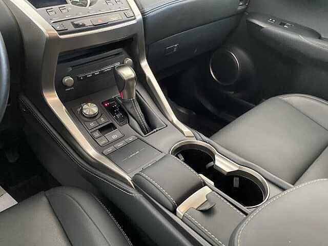 Lexus NX 300h NX-Series NX 300h HEV Premium aut 4WD