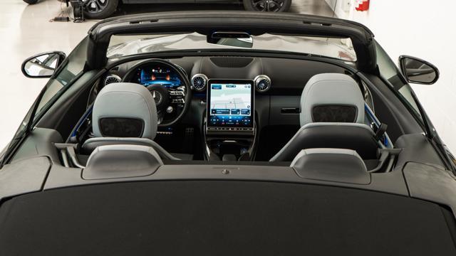 MERCEDES-BENZ SL 43 AMG Premium Plus IVA UNIPRO FULL OPT.