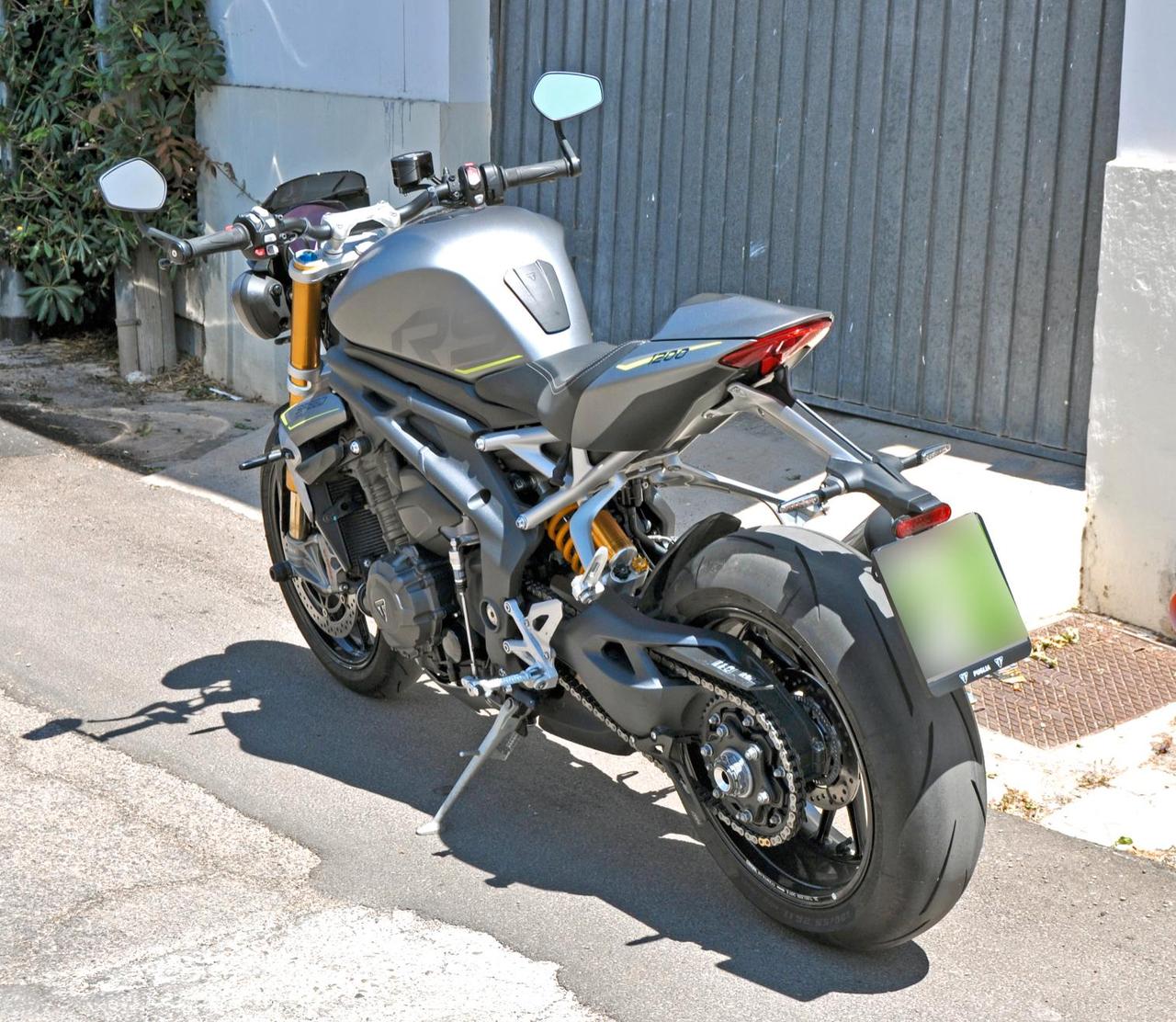 Triumph Speed Triple R 1200 rs