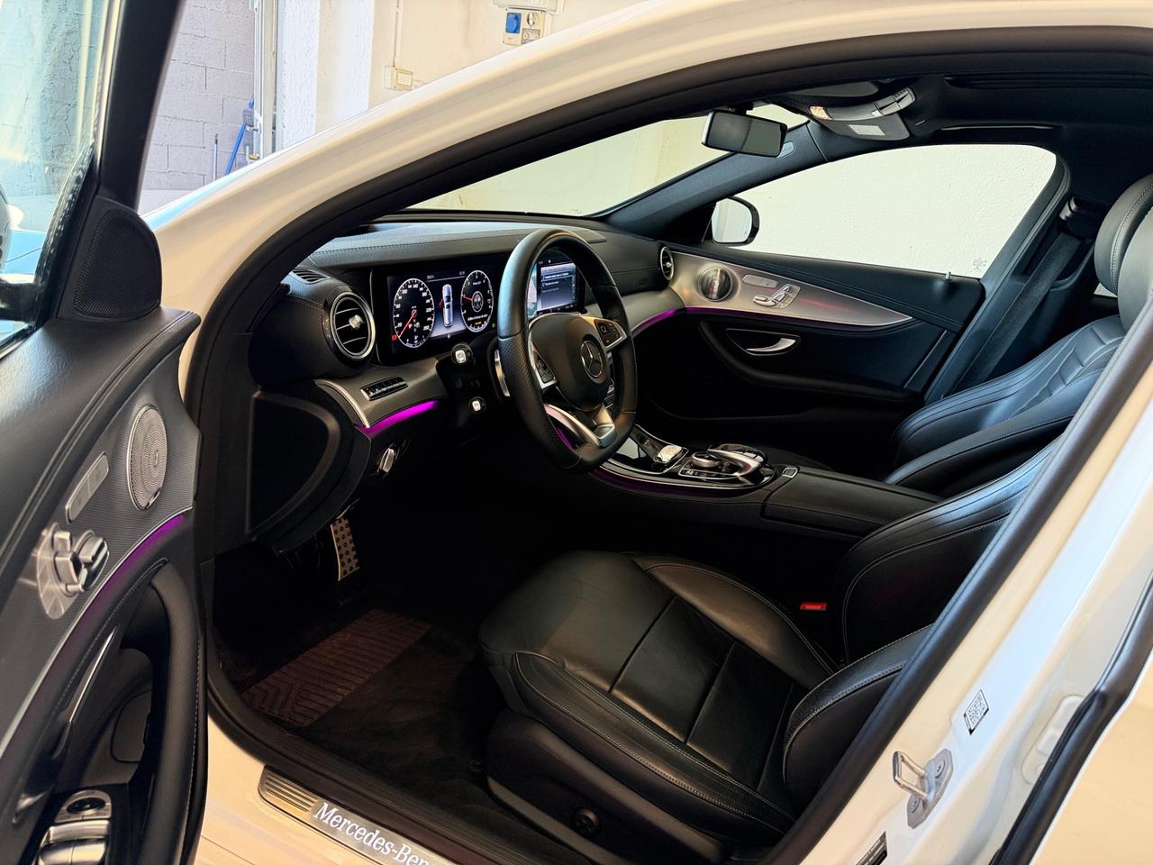 Mercedes E 220d AMG Line Tetto+Pelle+Led +Burmester Top Full