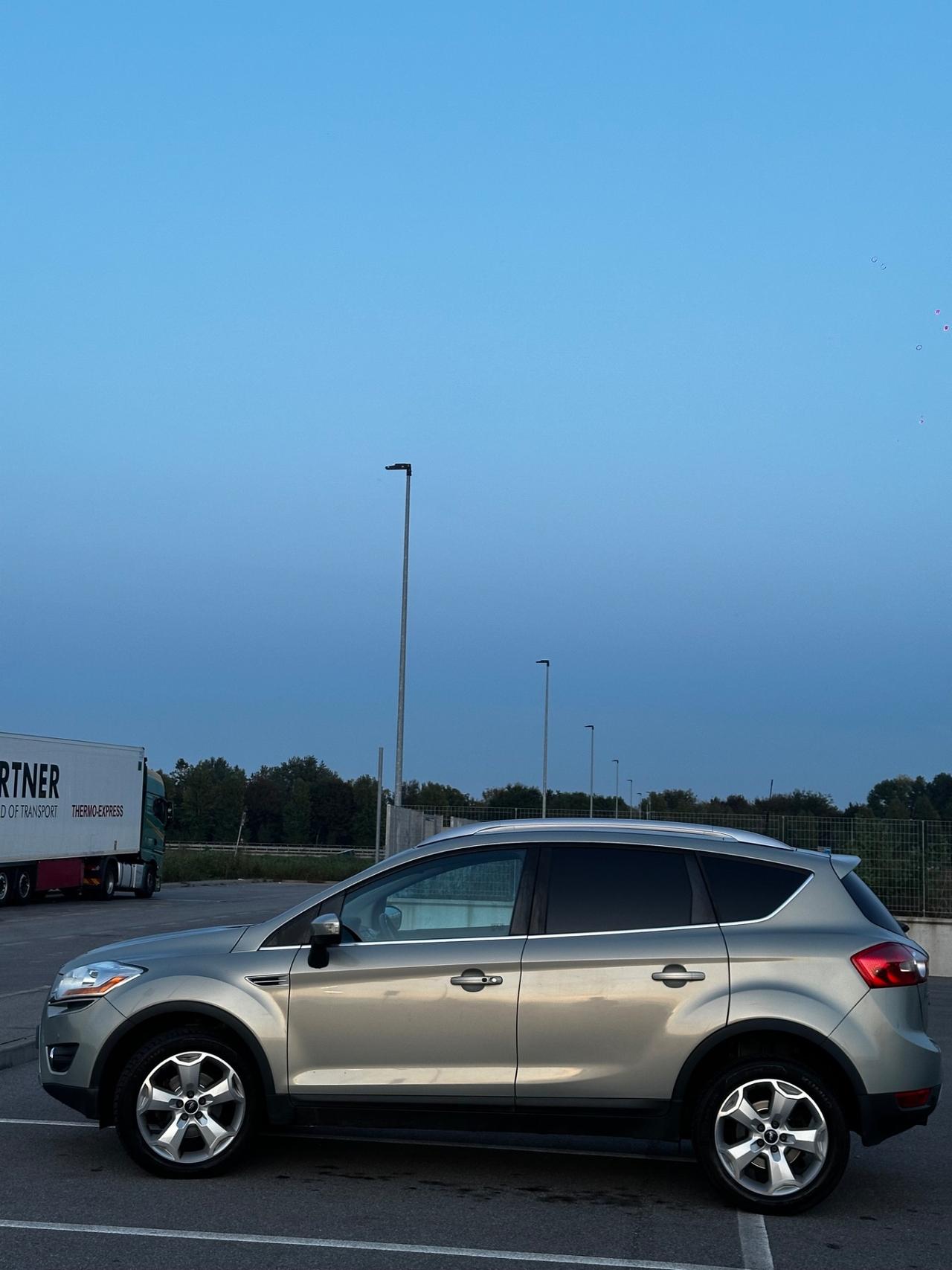Ford Kuga 2.0 TDCi 136 CV 4WD Titanium DPF