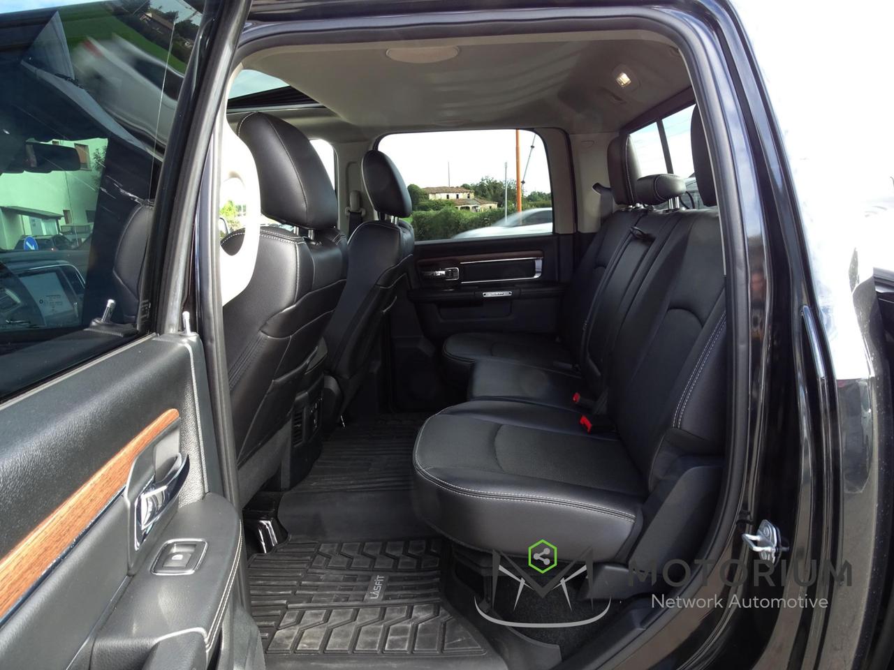 Dodge RAM 1500 AWD 5.7L V8 401CV LARAMIE AUTOCARRO