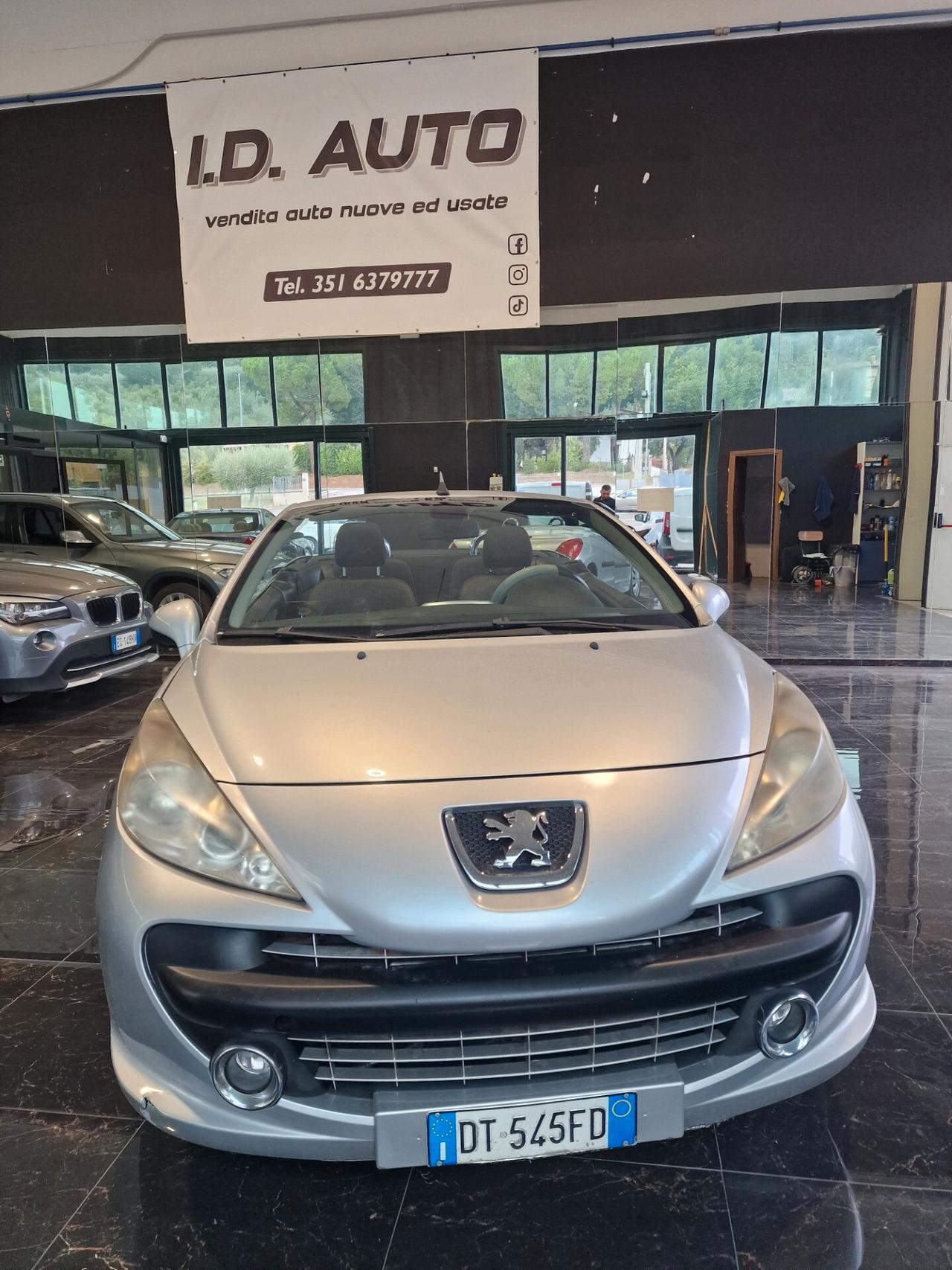 Peugeot 207 1.6 HDi 110CV CC Féline