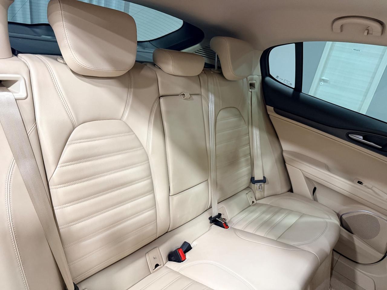 Alfa Romeo Stelvio 2.2 Turbodiesel 210 CV AT8 Q4 Executive