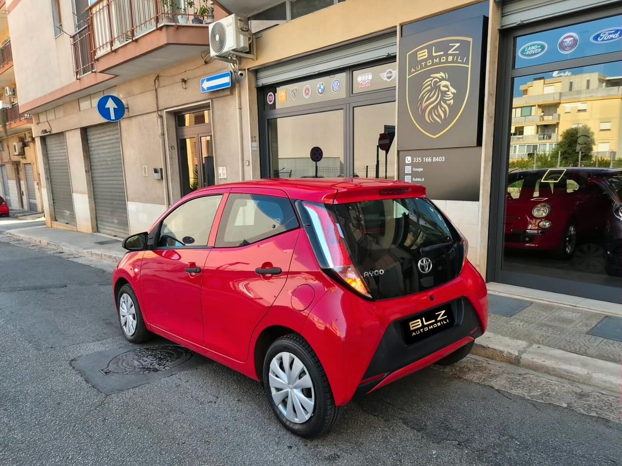 Toyota Aygo 1.0 VVT-i 69 CV 5 porte x-cool TSS