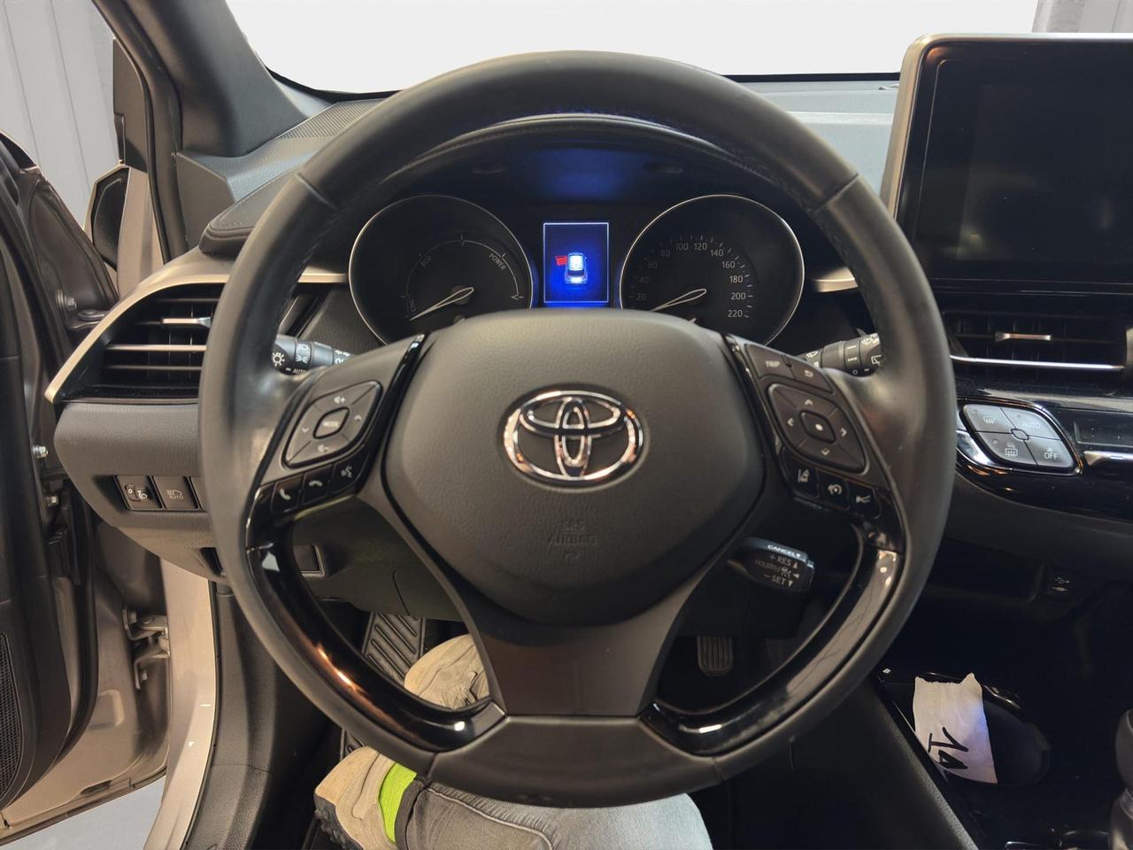 Toyota C-HR 1.8h Trend 2wd e-cvt