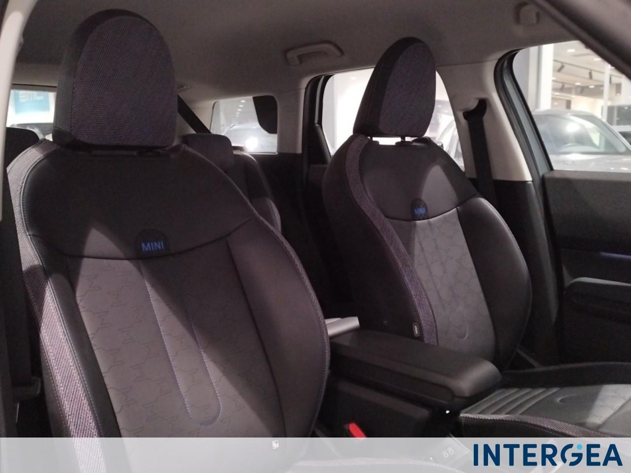 MINI Mini Countryman 2.0 48V D JCW auto