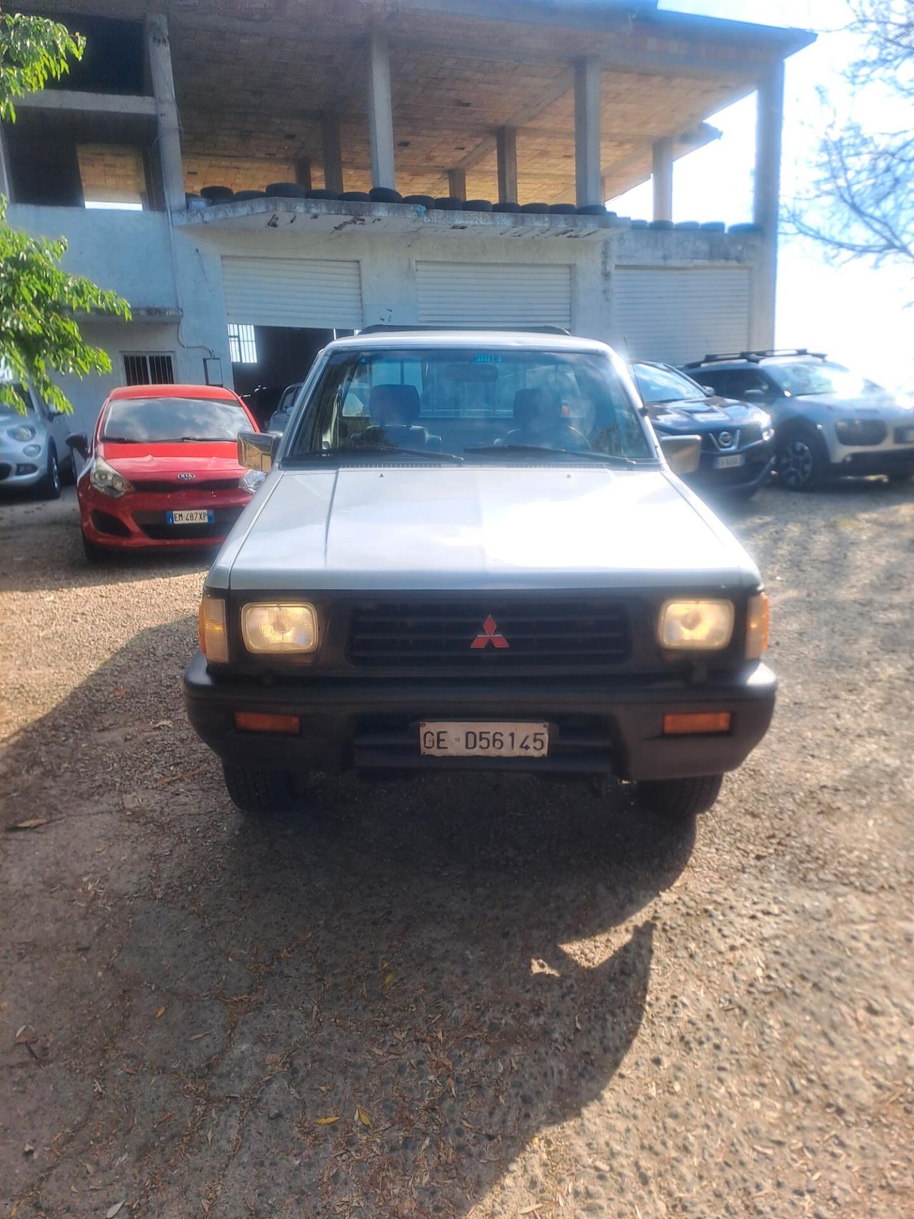 Mitsubishi L200 2.5 diesel 4x4 Club Cab Pick-up