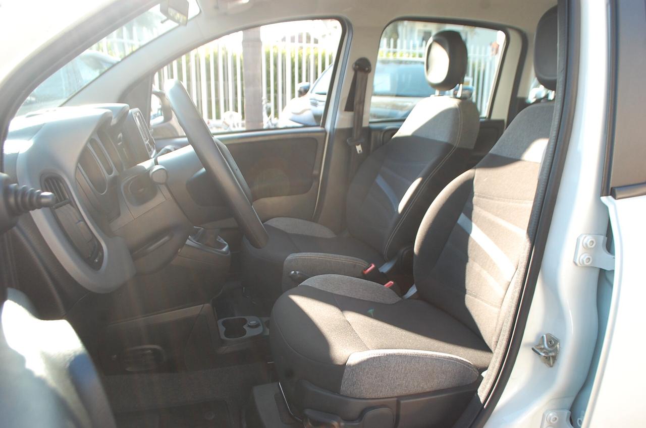 Fiat Panda 1.0 firefly hybrid 69CV City Life S&S USB Uf Italy