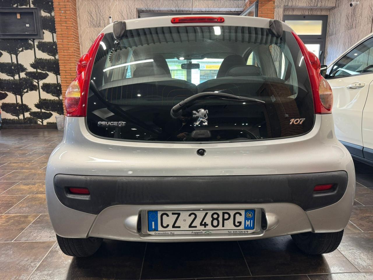 Peugeot 107 1.0 68CV 3p. Desir