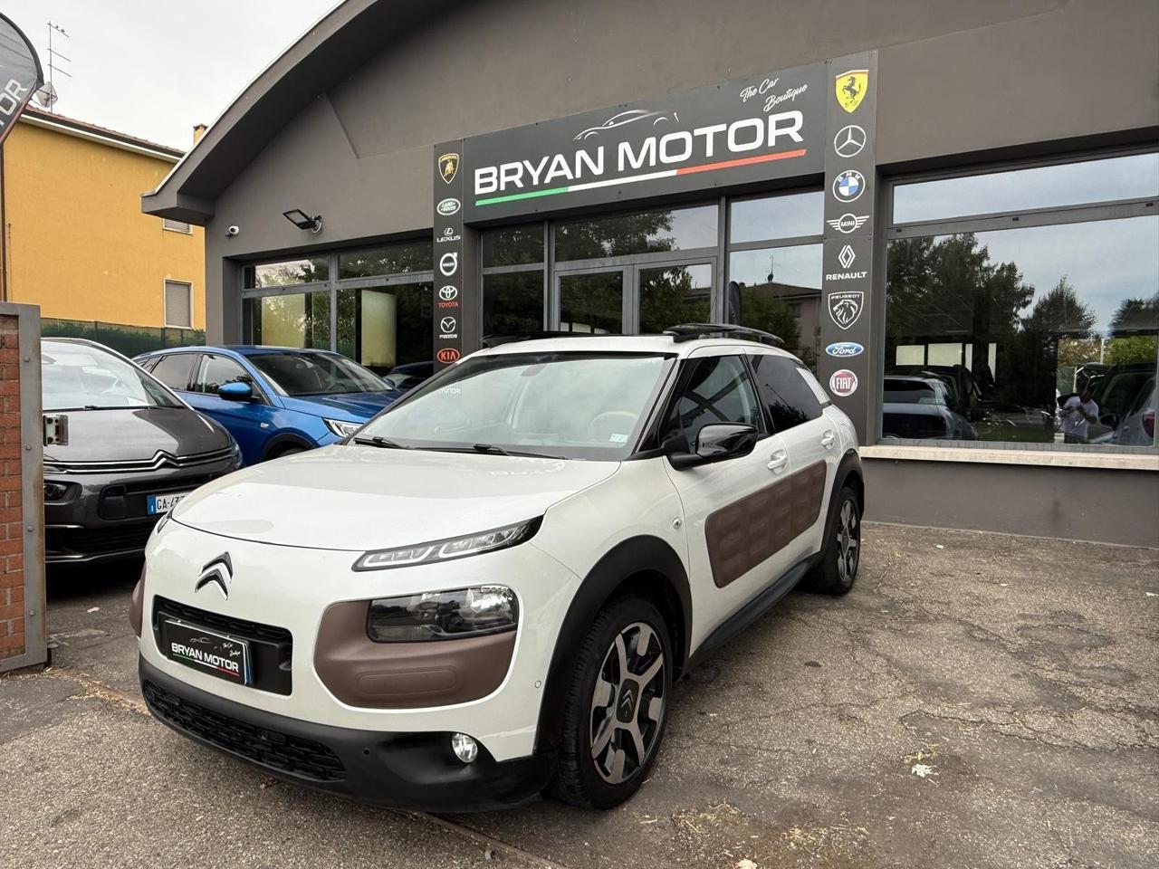 Citroen C4 Cactus PureTech 82 S&S ETG Shine Edition