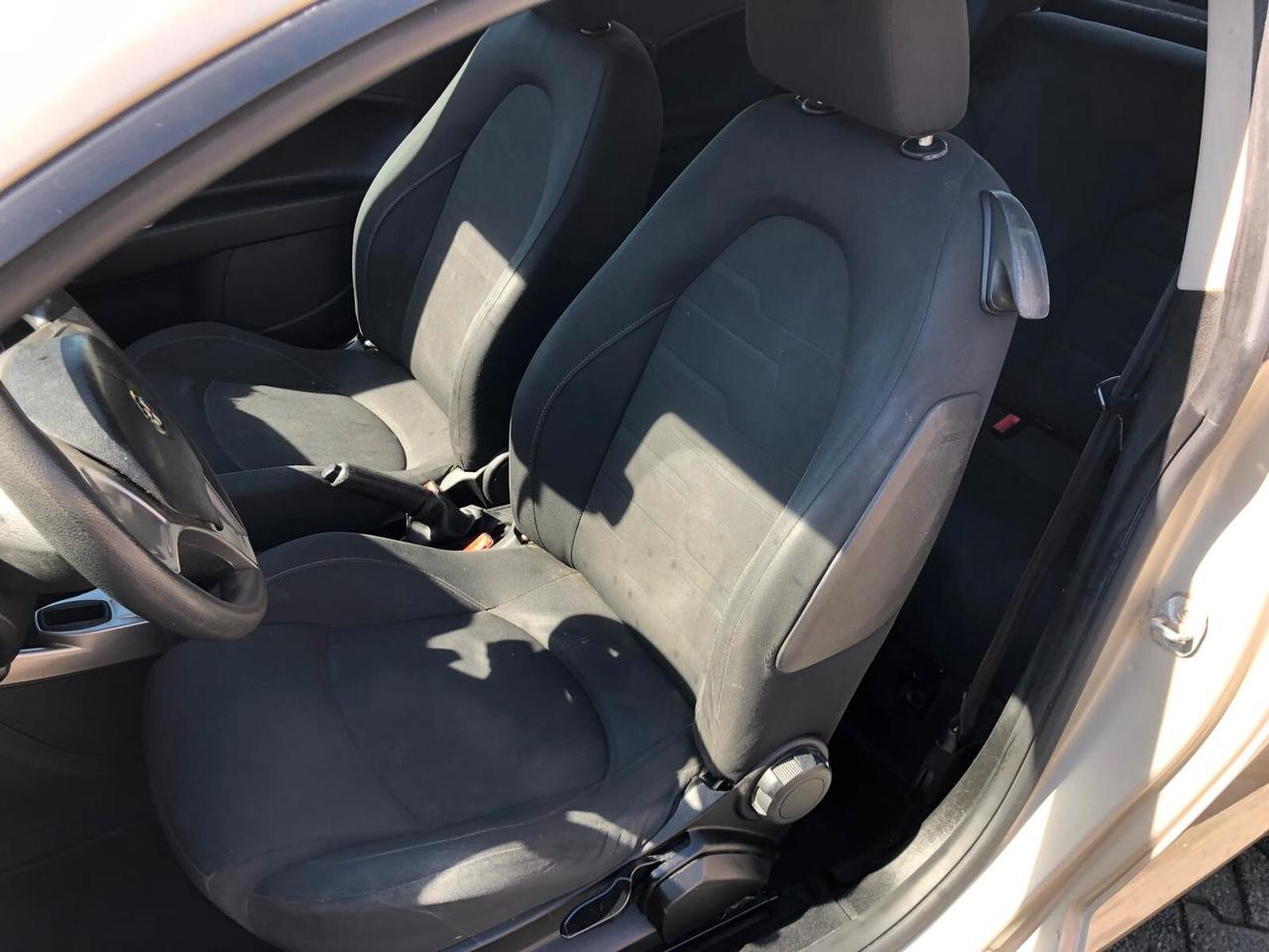 Alfa Romeo MiTo 1.4 8V ADATTA PER NEOPATENTATI CON GARANZIA 12 MESI E POSSIBILITA' DI ESTENSIONE FINO A 36 MESI!!!