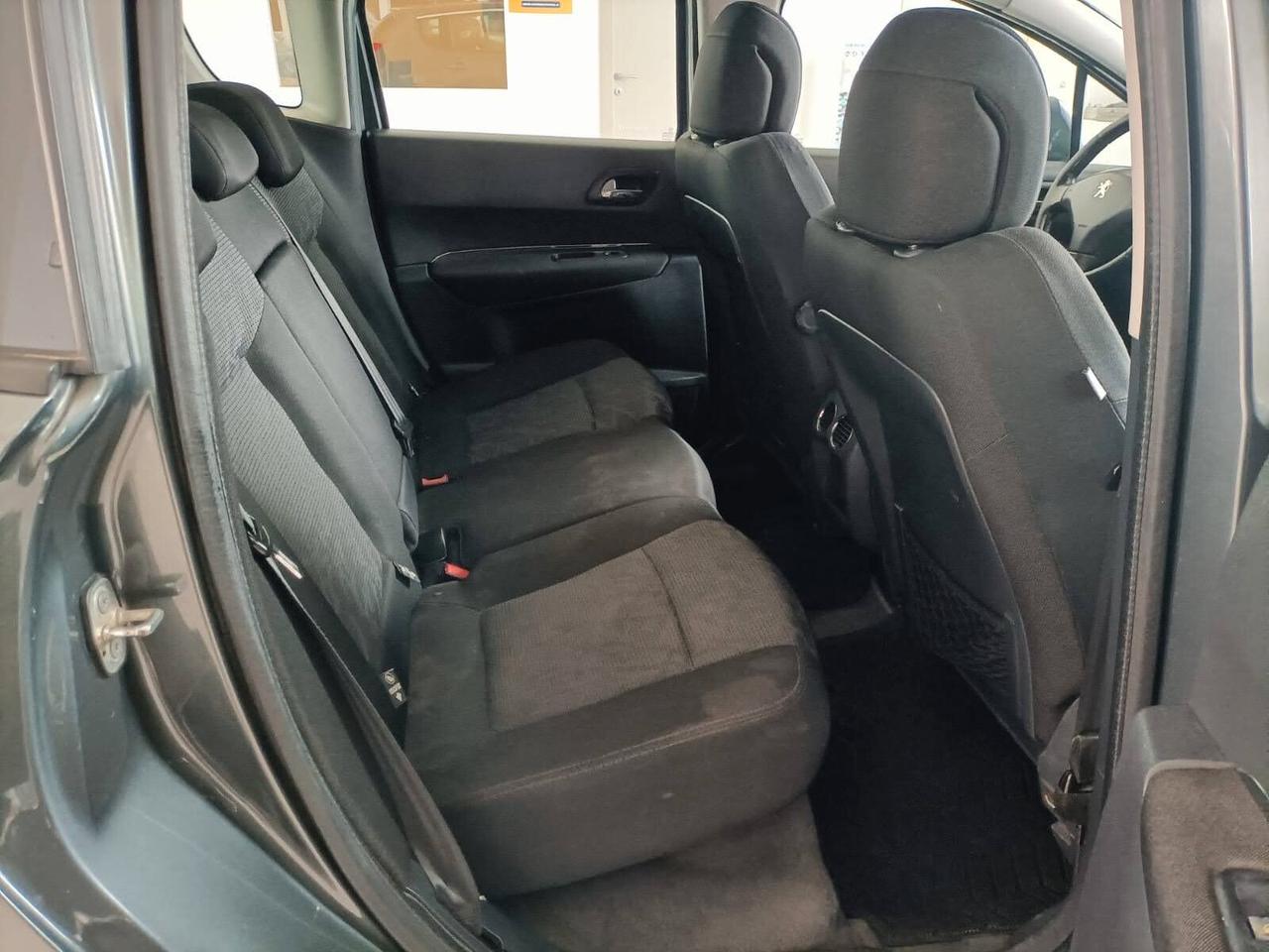 Peugeot 3008 1.6 HDi 112CV Premium 04/2011