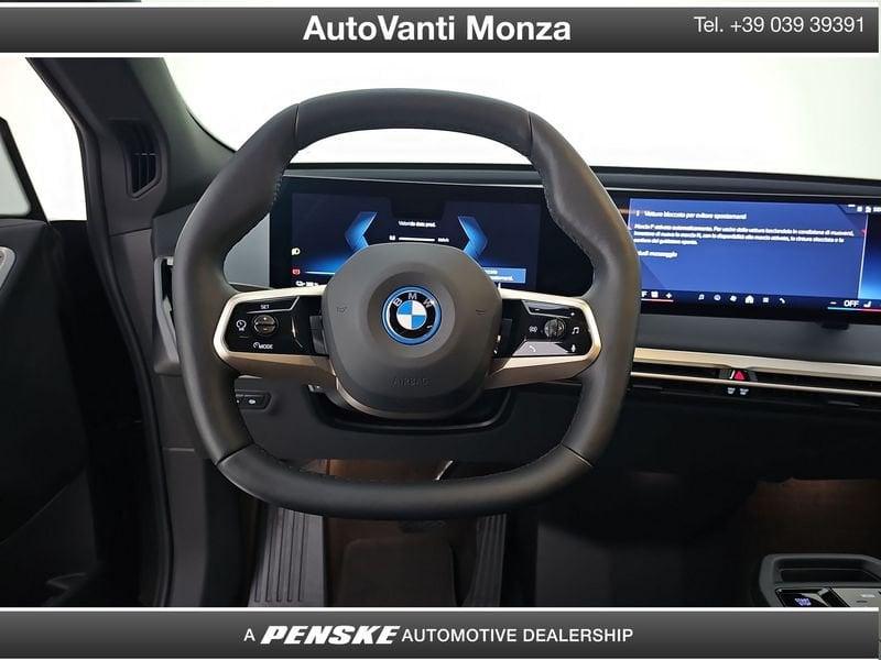 BMW iX M60