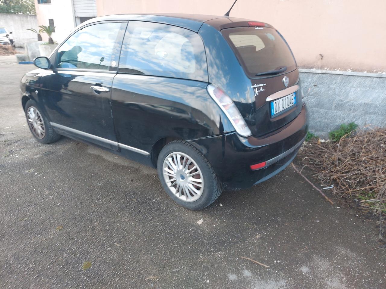 Lancia Ypsilon Ecochic GPL 2009