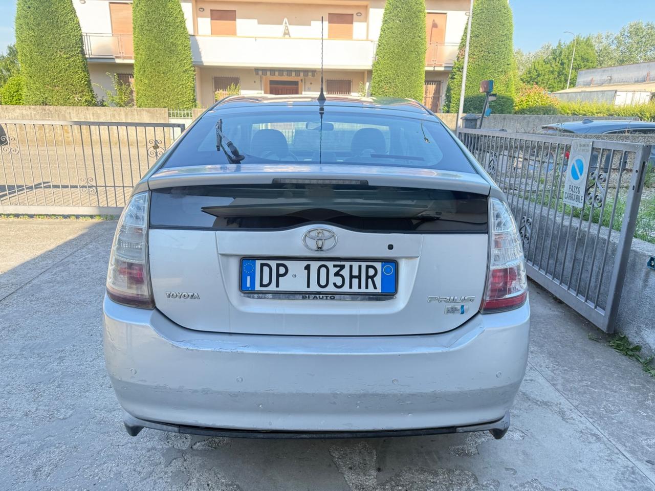 Toyota Prius 1.5 HYBRID 5P. POCHI KM 2008 NEOPAT