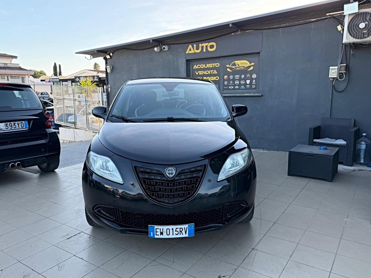 Lancia Ypsilon 0.9 TwinAir 85 CV 5 porte Metano Ecochic Elefantino