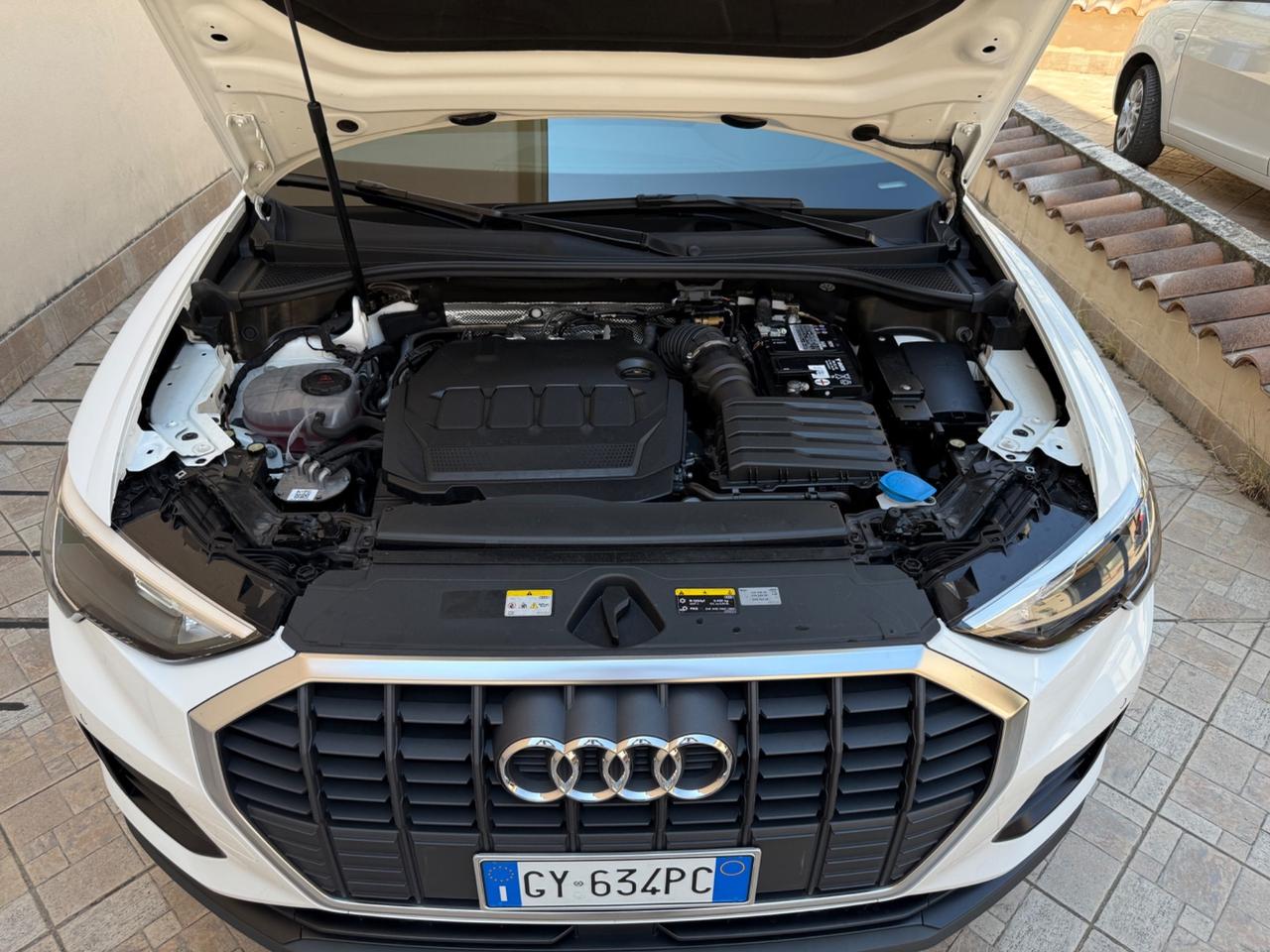 Audi Q3 35 TDI Business Advanced
