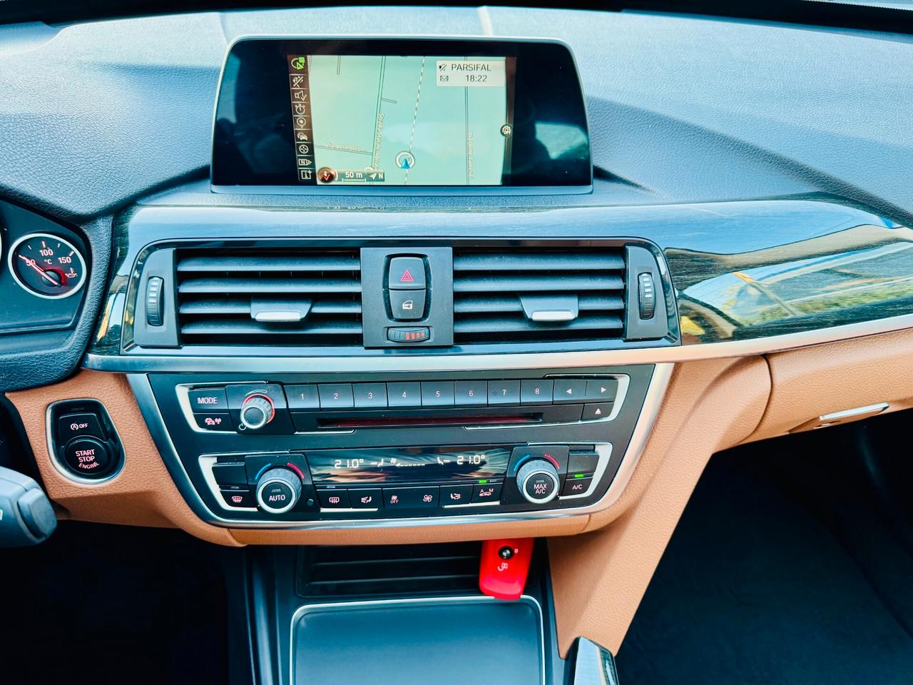 BMW 318d GT Luxury - LED / Navi