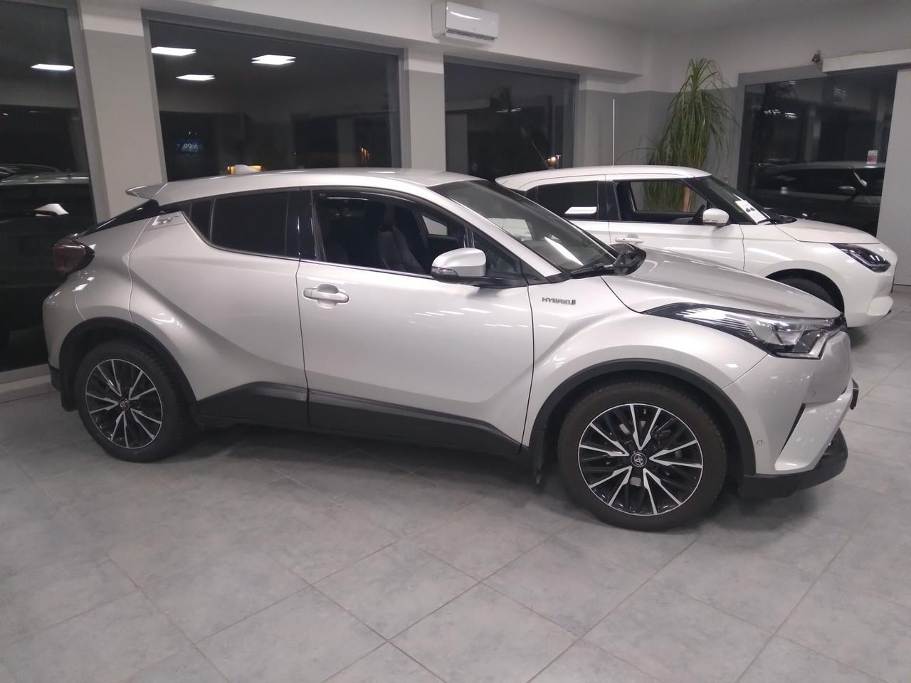 Toyota C-HR 1.8 Hybrid E-CVT Lounge